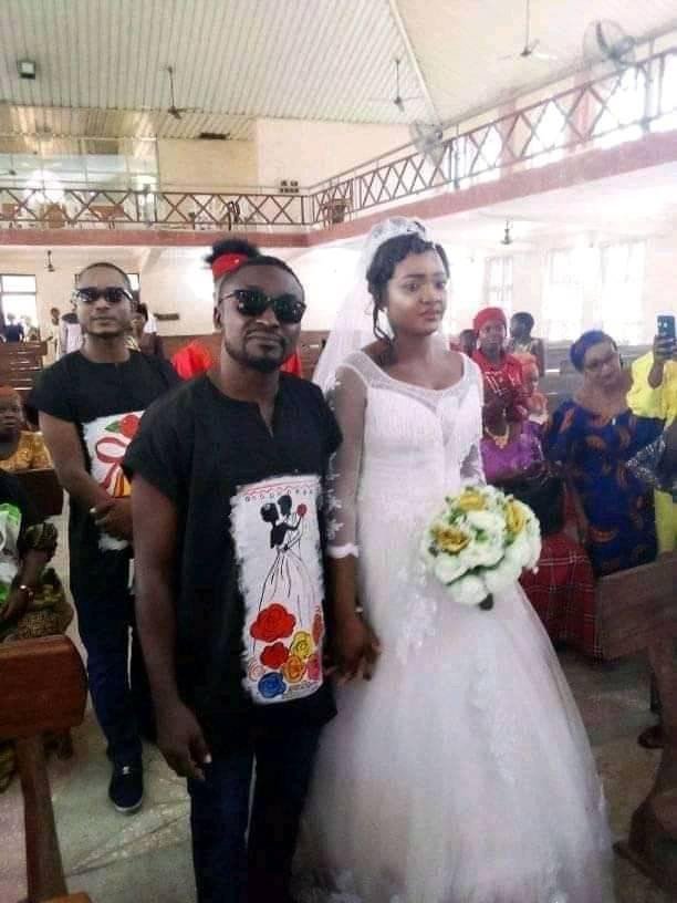 (Photos)"Opinions about my simple outfit does not define how our marriage would be" - Nigerian man who wore jeans and Dashiki shirt to his wedding says 18
