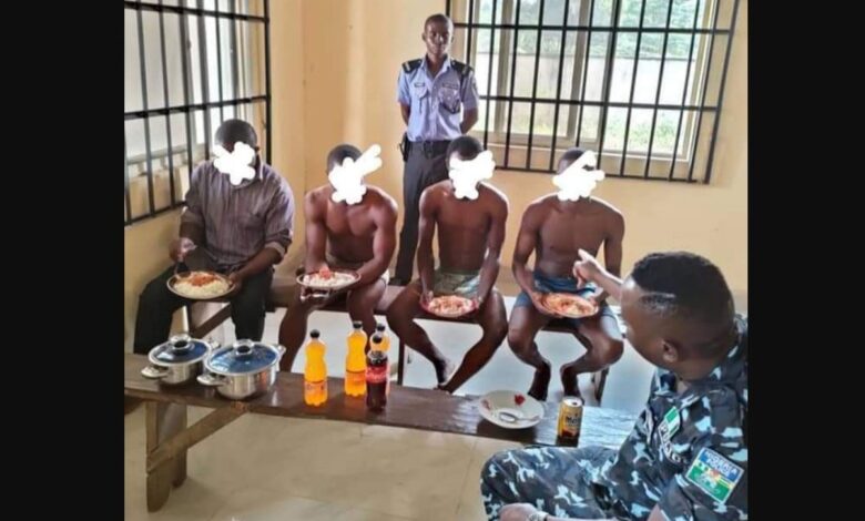 DPO celebrates Christmas with detained suspects in Akwa Ibom 7 DPO celebrates Christmas with detained suspects in Akwa Ibom 1