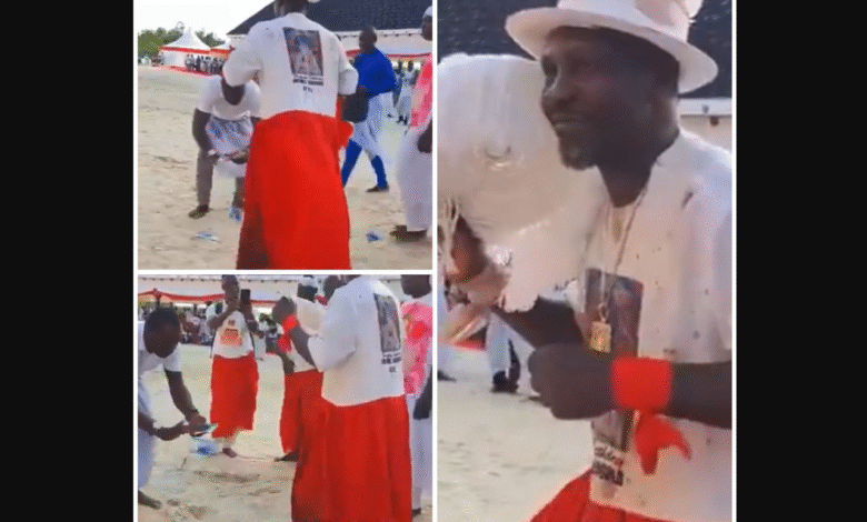 Nigerian doctor dares EFCC to go after Tompolo as he shares video of the ex-militant being sprayed Naira Notes at an event 1 Nigerian doctor dares EFCC to go after Tompolo as he shares video of the ex-militant being sprayed Naira Notes at an event 1