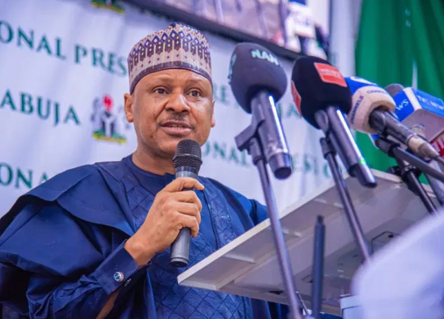 Photo of FG vows to crush terrorists, rescue abducted pupils in Oyo, Borno