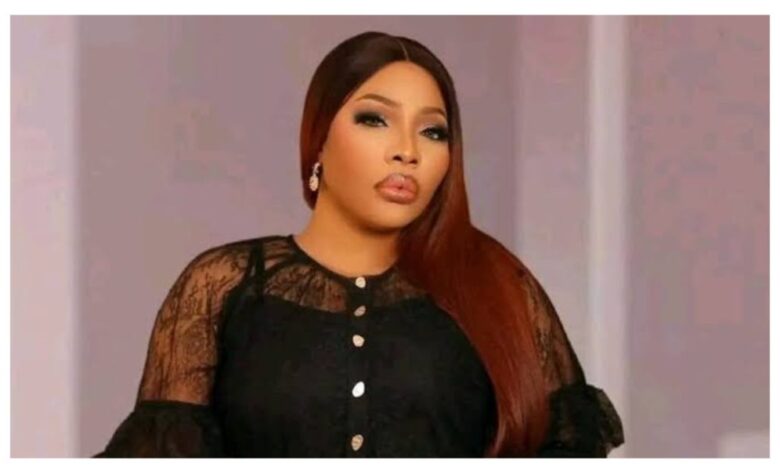 2027: ‘Abia has no choice’ — AAC candidate, Ogala declares herself next governor 1 2027: ‘Abia has no choice’ — AAC candidate, Ogala declares herself next governor 1