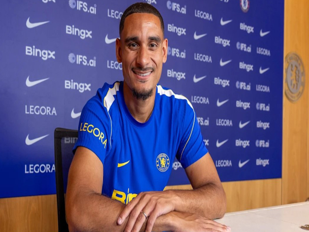 Chelsea complete £52m signing of French defender Maxence Lacroix from Crystal Palace 1 Chelsea complete £52m signing of French defender Maxence Lacroix from Crystal Palace 1